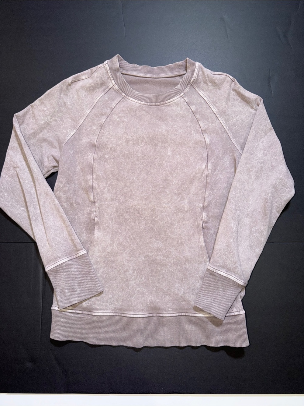 Lululemon Women’s Light Mauve Mineral Wash Crewneck Sweatshirt